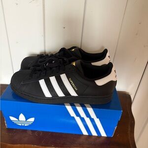 Superstar Addidas Black and White Superstar Leather Sneakers